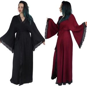 Foxblood Bathory Dressing Robe - Black and Burgundy